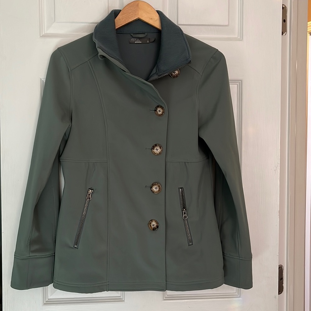 Prana lightweight coat, size small
